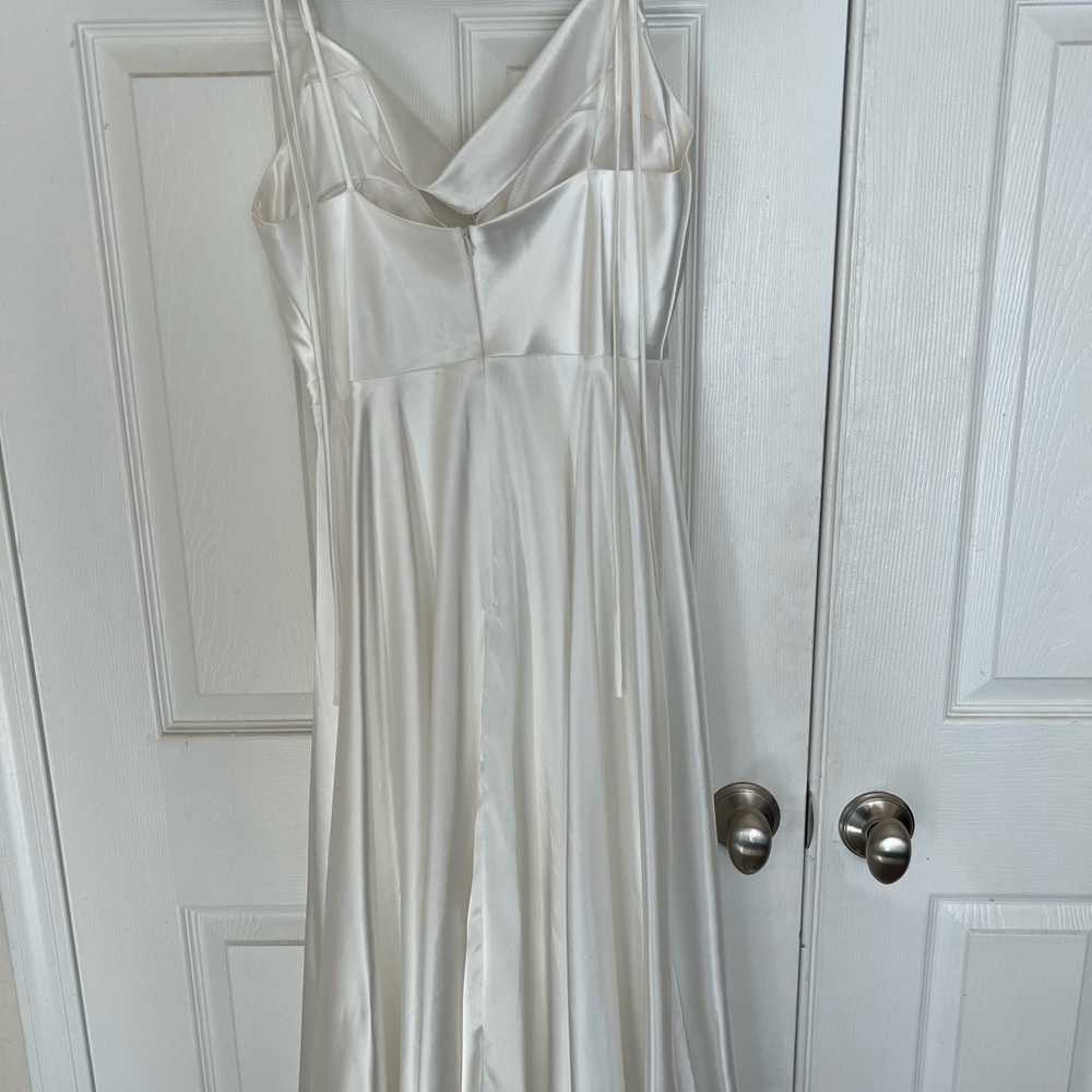 Cinderella Divine White Satin Gown - Picture 2 of 6